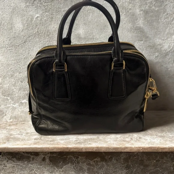 Michael Kors Alexis Medium Satchel Black - Picture 3 of 11
